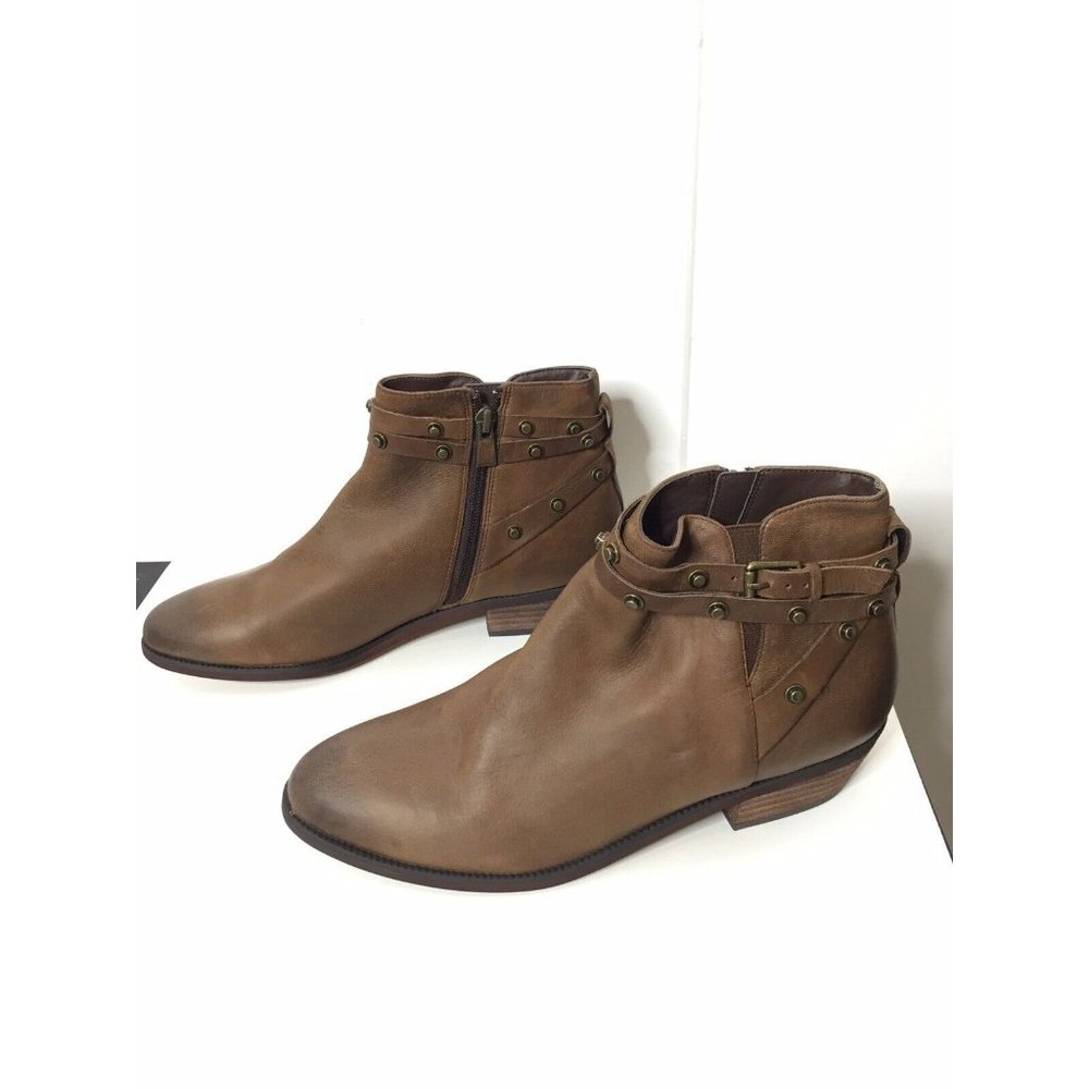 NEW Halogen Short Boots Idea-lea Chocolate Oiled Leather 9M Women’s Booties